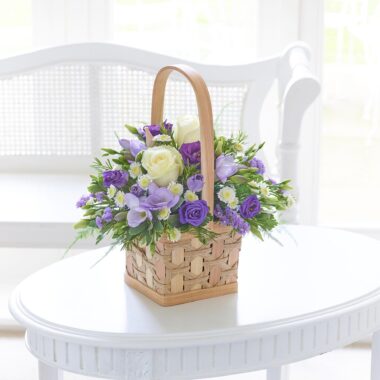 Lila Perfumada Y Cesta Blanca