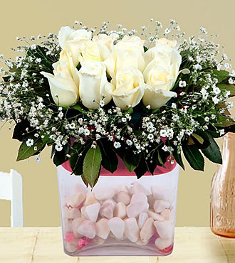 Arrangement of White Rose
